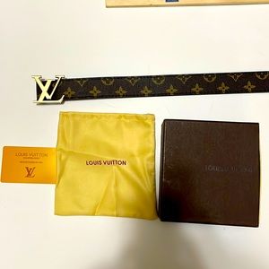 New Brown and gold LV Belt, Belt Duster, Box and card!Can fit so many waist size